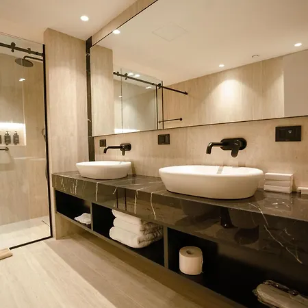 Morina Palace 5*