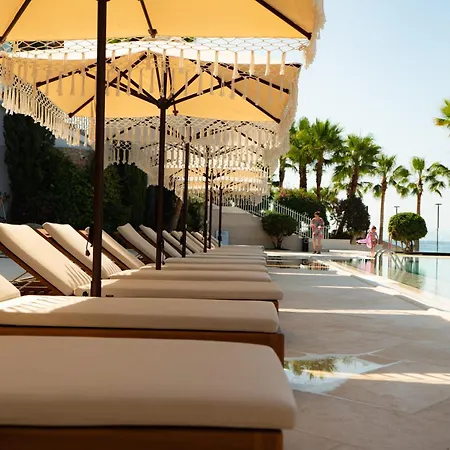 מלון Morina Palace