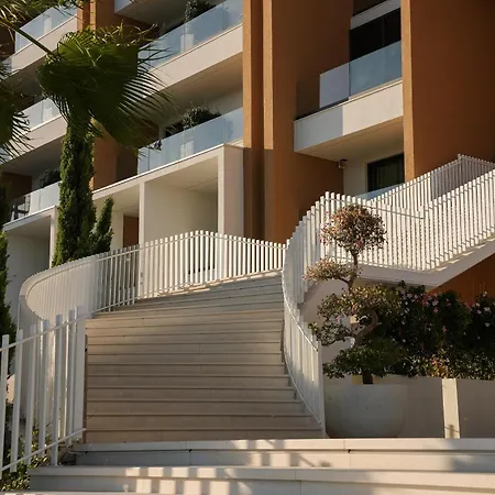 Morina Palace Ξενοδοχείο Dhërmi