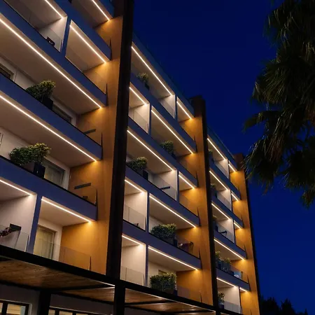 מלון Morina Palace