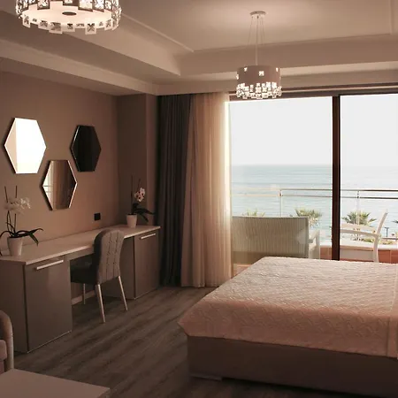 Morina Palace Szálloda 5*