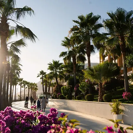 Morina Palace 5*