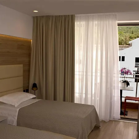 Morina Palace 5*