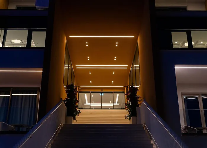 Morina Palace Дхерми