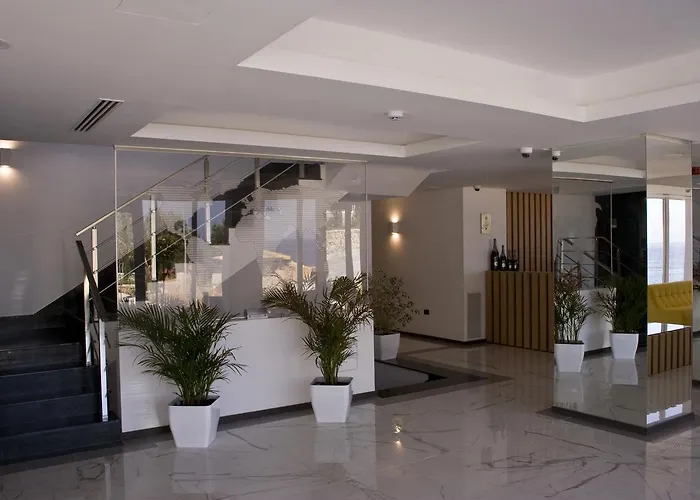 Morina Palace Hotel 5*