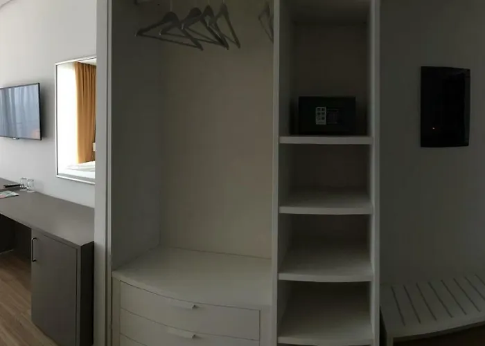 Morina Palace Hotel 5*